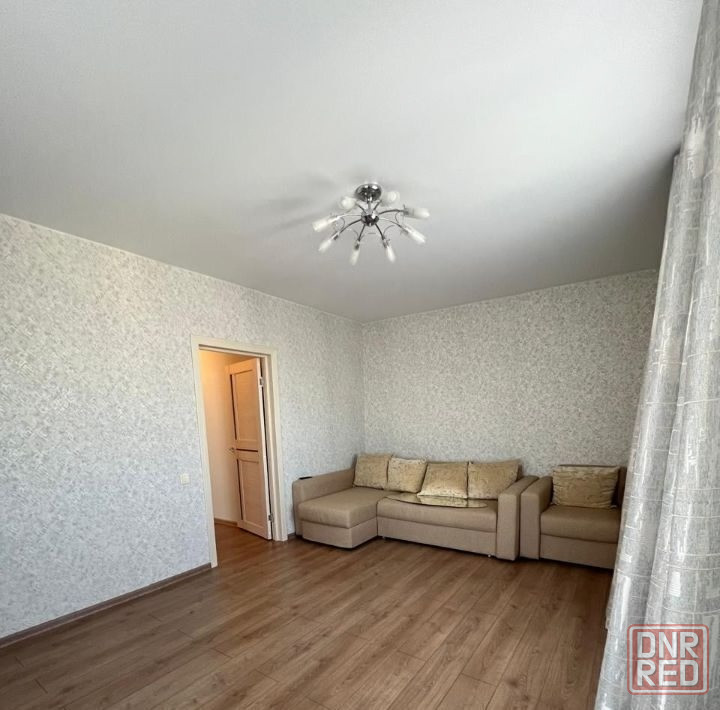 Сдаю двухкомнатную квартиру 56.0 м² этаж 2 город Донецк, Ворошиловский район Донецк - изображение 1