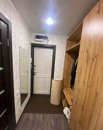 Сдается однокомнатная квартира в Ворошиловском районе по Университетской. Площадь 32 кв.м. Этаж 3. Донецк