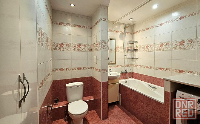 Сдается уютнaя трехкомнатная квaртиpа в самом сердце Донецка (Ворошиловский район, улица Артема Донецк - изображение 3