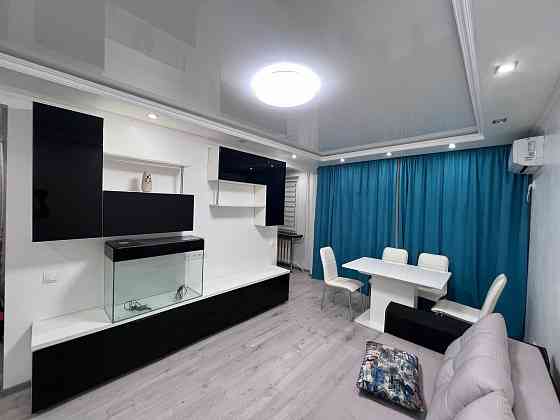 Продам 2х комн. квартиру квл "Гвардейский" Черемушки , Даки Макеевка