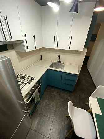 Сдается двухкомнатная квapтиpа в Калининском районе по ул. Цусимской (ориентир Калининский рынок). Донецк