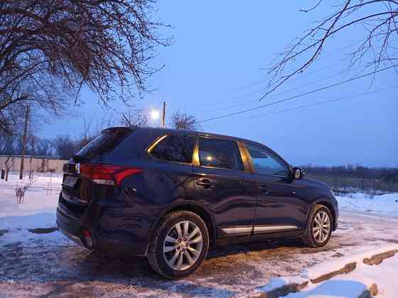 Продам аутлендер 7 местный Луганск