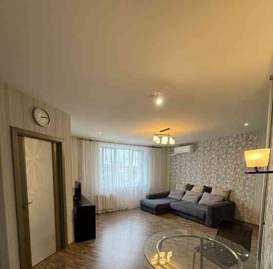 Сдам просторную светлую однокомнатную квартиру в Ленинском районе на Боссе Донецк