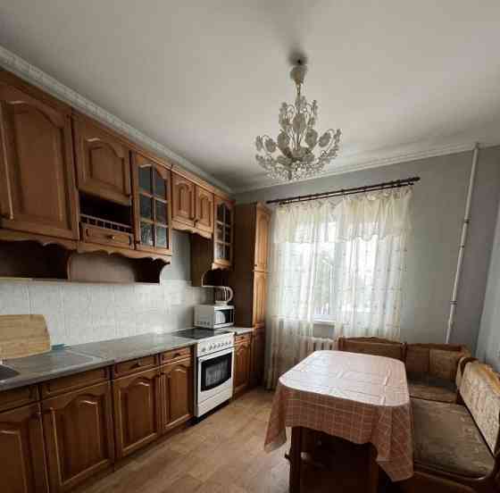 Сдается уютная трехкомнатная квартира в Ленинском р-не Донецка - на ул. Малахова Донецк