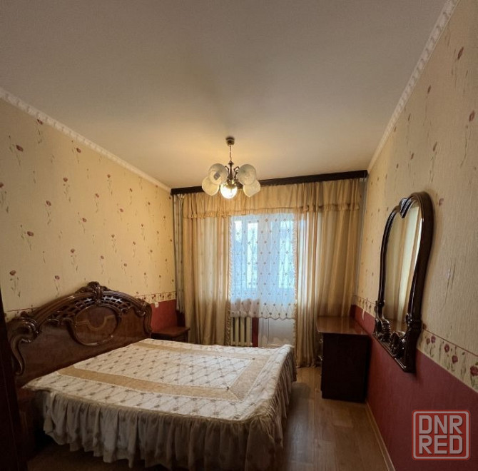 Сдается уютная трехкомнатная квартира в Ленинском р-не Донецка - на ул. Малахова Донецк - изображение 4