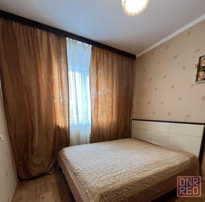 Сдается уютная трехкомнатная квартира в Ленинском р-не Донецка - на ул. Малахова Донецк - изображение 1