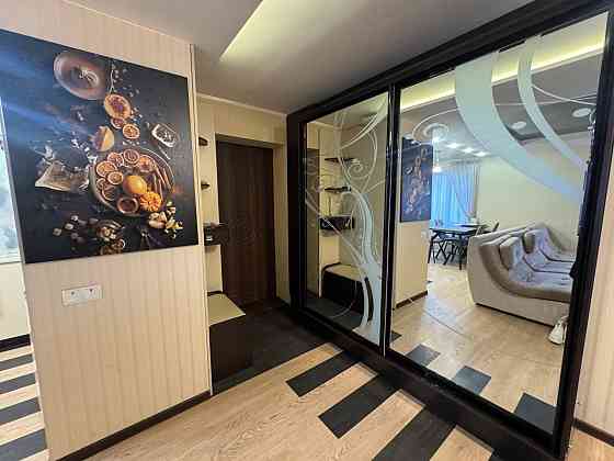 Крупногабаритная 3-х квартира 77кв.м ул.Бахмутская Мариуполь