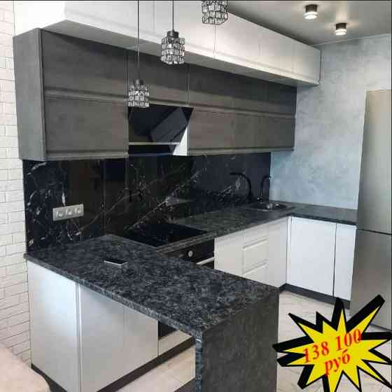 Угловая кухня "Бруклин" 1,4*2,8м с антресолями и с барной стойкой Макеевка