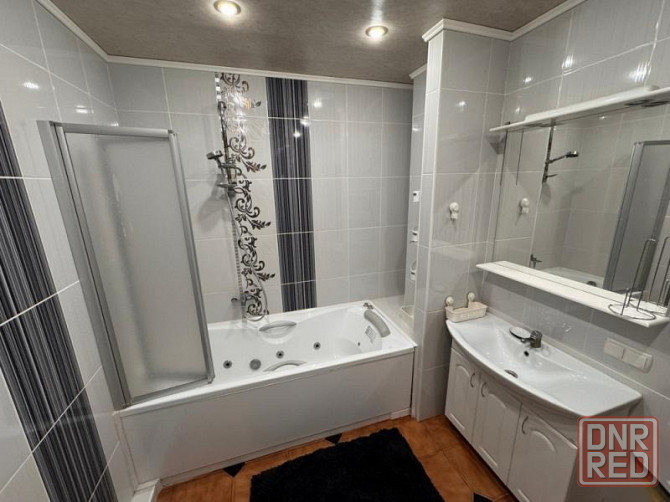 Продаю 4-х комнатную квартиру в Киевском районе, пр. Панфилова Донецк - изображение 4