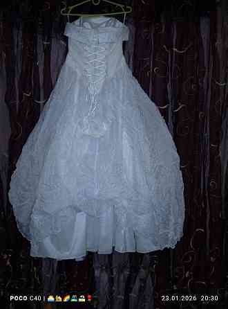 Роскошное свадебное платье в подарок накидка лебяжий пух Донецк