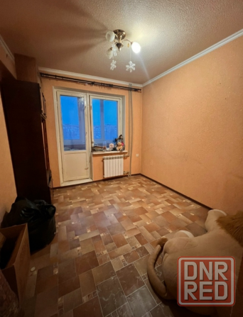 Срочно 3к кв м-н Зеленый-1, в районе Танка Макеевка - изображение 1