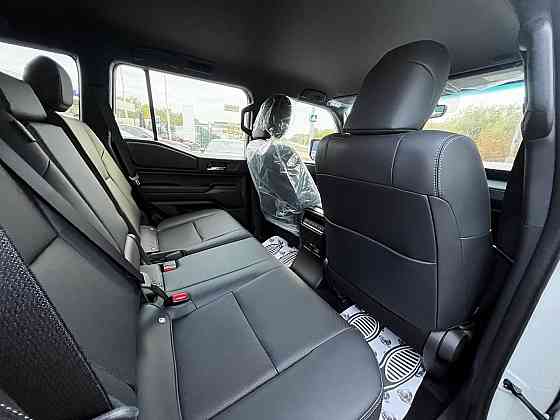 Toyota Land Cruiser Prado 2.8 AT, 2024, 50 км Луганск