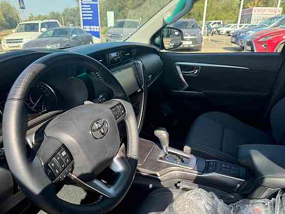 Toyota Fortuner 2.7 AT, 2022, 100 км Луганск