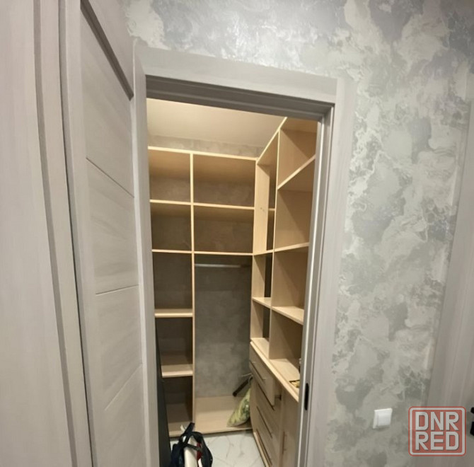 Сдаю однокомнатную квартиру 35.0 м² этаж 5 город Донецк, Будённовский район Донецк - изображение 1