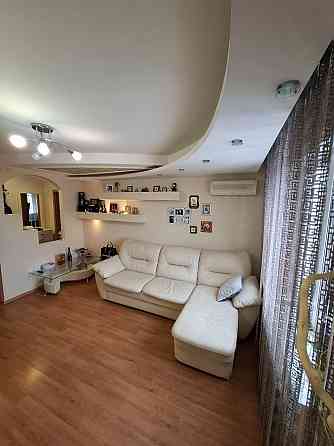 Продам 3х комнатную квартиру 8/9,59 м2.Ленинский район,. Проспект Ленинский. Донецк