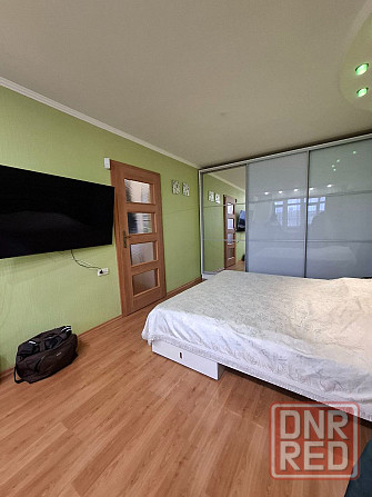 Продам 3х комнатную квартиру 8/9,59 м2.Ленинский район,. Проспект Ленинский. Донецк - изображение 2