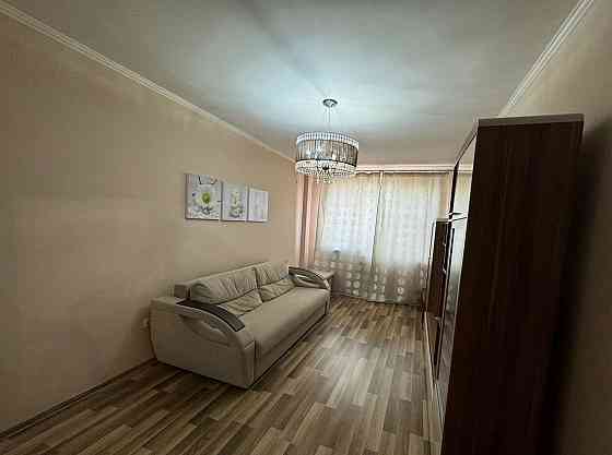 Сдаю двухкомнатную квартиру в Куйбышевском на 5 этаже многоэтажного дома с площадью 54м². Донецк