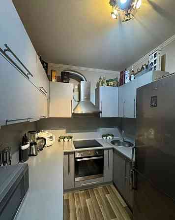 Сдаю двухкомнатную квартиру в Куйбышевском на 5 этаже многоэтажного дома с площадью 54м². Донецк