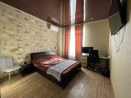 Сдаётся 2-х комнатная квартира в Ворошиловскому районе, пл. Ленина (ДонМак) Площадь: 73 м2 Донецк