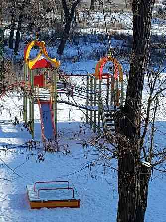 Продается 2-х комнатная квартира в Орджоникидзевском районе, площадь Победы. Мариуполь