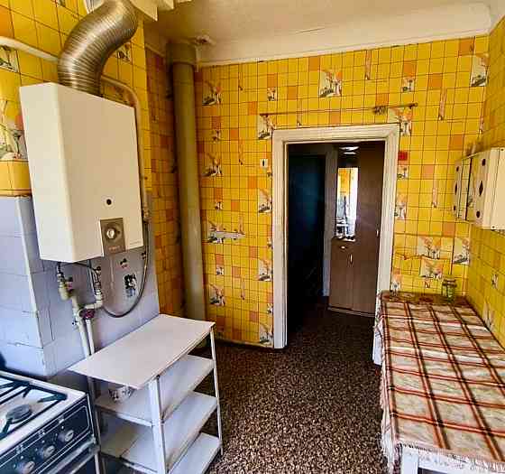 Продам 3 комнатную квартиру на Вертикальной Донецк