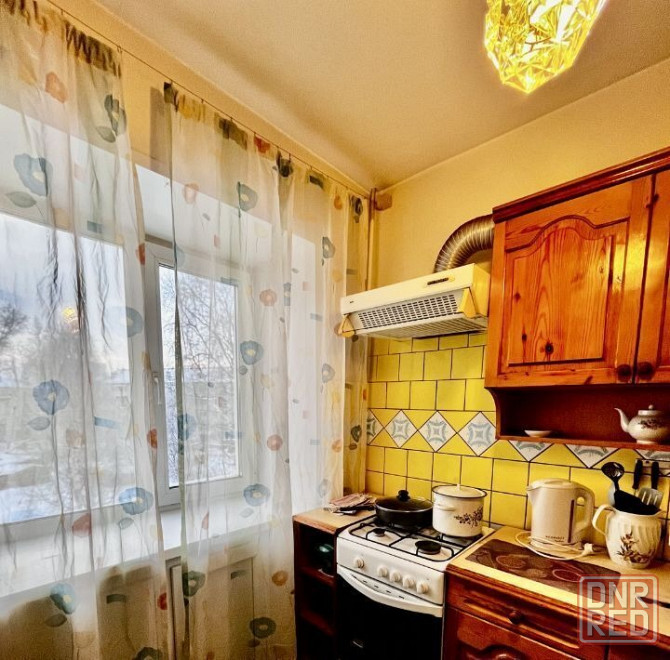 Сдаю двухкомнатную квартиру в Будённовском районе Донецка, по ул. Вышнеградского. Донецк - изображение 2