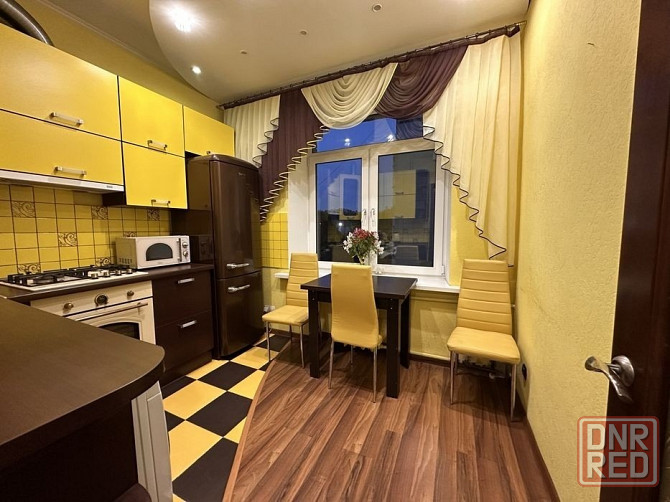 Сдам 2-комнатную квартиру в Ворошиловском районе, Крытый рынок. Донецк - изображение 2