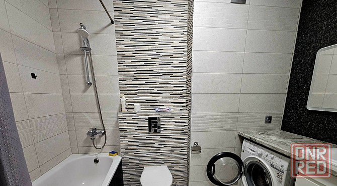 Сдаю двухкомнатную квартиру в Ленинском на 4 этаже многоэтажного дома с площадью 55м². Донецк - изображение 3