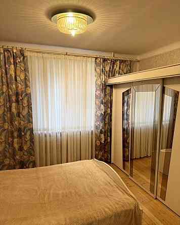 Сдаю двухкомнатную квартиру 52.0 м² этаж 3/5 город Донецк, Ленинский/Кировский район Донецк