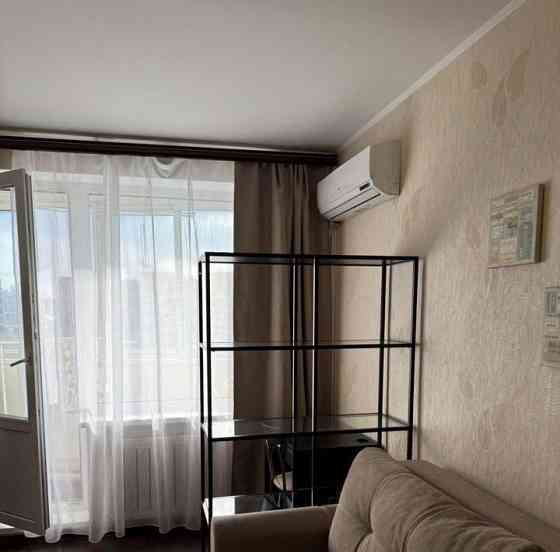 Сдается однокомнатная квартира в Ворошиловском районе по ул. Щорса (ДонНУ). Донецк