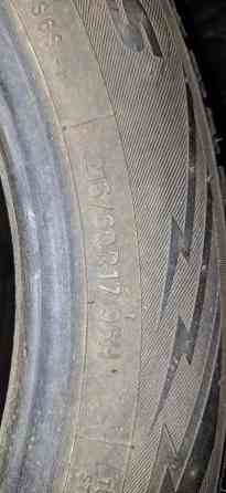 Продам резину 215/60 R17 Донецк