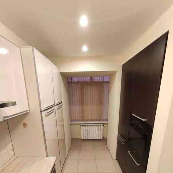 Сдаю двухкомнатную квартиру 62.0 м² этаж 6/9 город Донецк, Ленинский район, улица Куйбышева Донецк