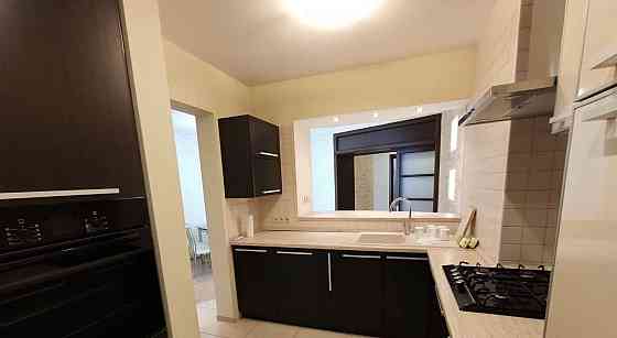 Сдаю двухкомнатную квартиру 62.0 м² этаж 6/9 город Донецк, Ленинский район, улица Куйбышева Донецк