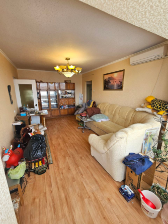 3к.кв. м-н Зеленый в районе Танка Макеевка