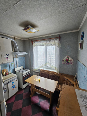 3к.кв. м-н Зеленый в районе Танка Макеевка