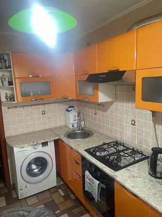 Продам 2 х комн квартиру Майский рынок Донецк