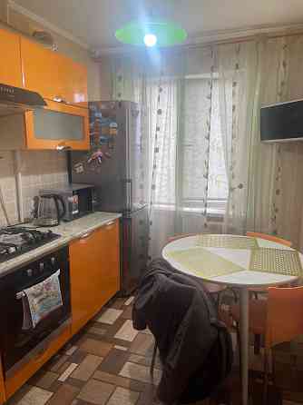 Продам 2 х комн квартиру Майский рынок Донецк