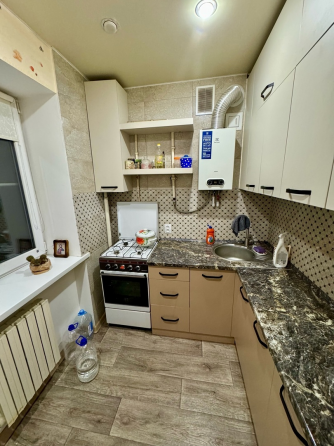 3кв. ост.Бутовский поворот 4/5 с мебелью и техникой Макеевка