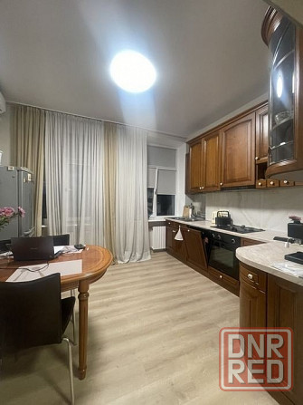 Сдаётся в аренду стильная и просторная 2-комнатная квартира в Ворошиловском р-не.Площадь 60 м². Донецк - изображение 1