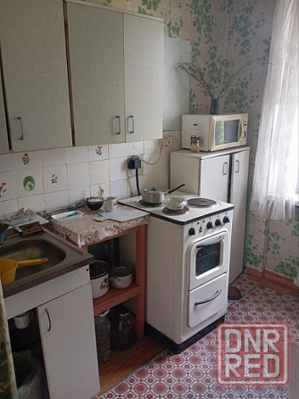 Продаю 1-комнатную квартиру в Пролетарском районе, ул. Щетинина Донецк - изображение 1