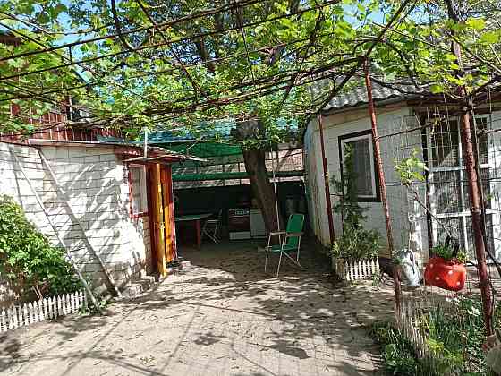 Продам 2 Дома на участке, Буденновский р-н ,ориентир парк Энергетиков Донецк