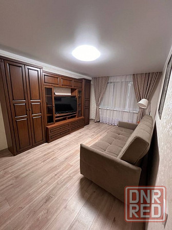 Сдаётся двухкомнатная квартира, Калининский район, ориентир Обжора. Донецк - изображение 1