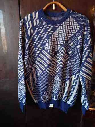 Джемпера,свитера мужские новые р-р52,шерсть,плотные,добротные,не китай Донецк