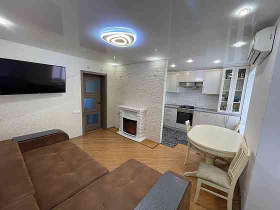 Продается 3-хкомнатная квартира - студия в Калининском р-не! Контур! Донецк