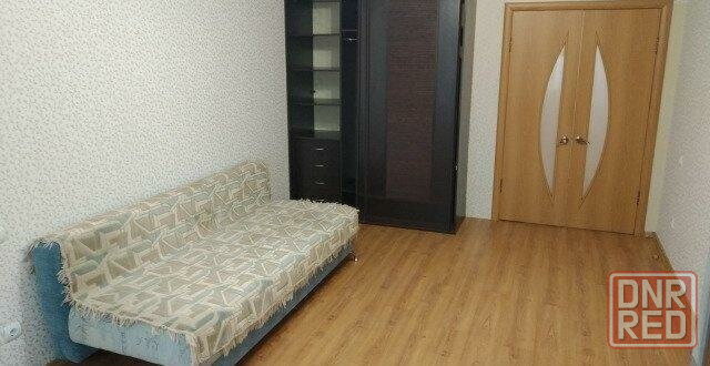 Сдаётся чистая уютная 1комнатная квартира в Пролетарском районе, ул. Раздольная. Донецк - изображение 2