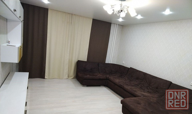 Сдаётся просторная двухкомнатная квартира в Пролетарском районе на Раздольной! Донецк - изображение 1