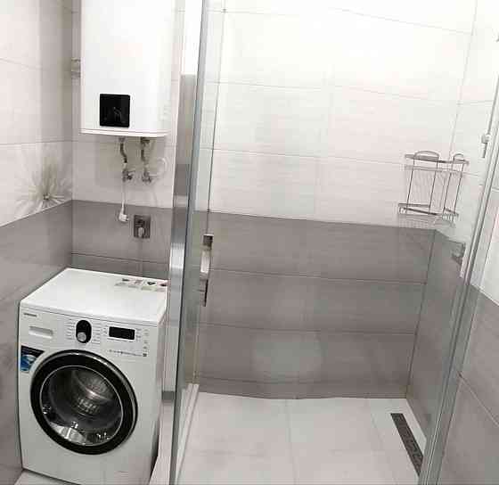 Сдаю однокомнатную квартиру 46.0 м² этаж 4 город Донецк, Ворошиловский район, проспект Мира Донецк