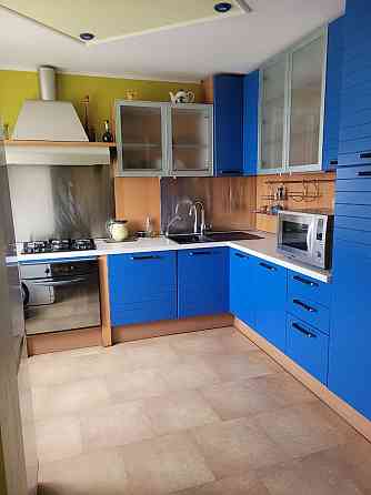 Продается 5 ком. квартира 106 м². Донецк