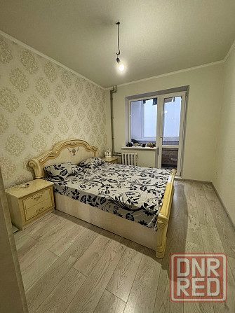 Продажа трехкомнатной квартиры в Горняцком районе, мк-н.Зеленый Макеевка - изображение 2