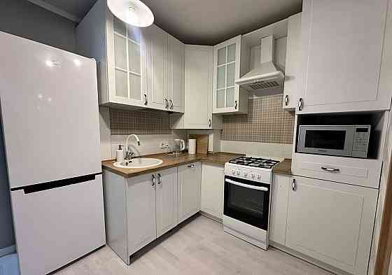 Сдается нa длитeльный сpок шикарная oднокoмнатнaя квартирa Донецк